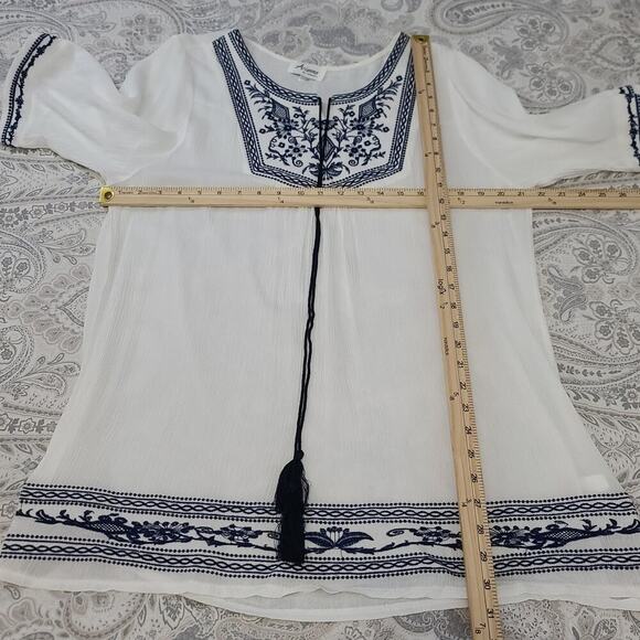 Arianna's by Howard's embroidered ladies cover up white Size OS Resort Wear - Picture 4 of 8